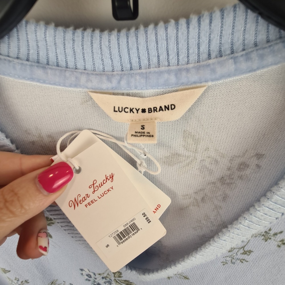 Lucky Brand Cloud Soft Floral V-Neck Sweater Light Blue Women Small NWT Cottage - Picture 2 of 8
